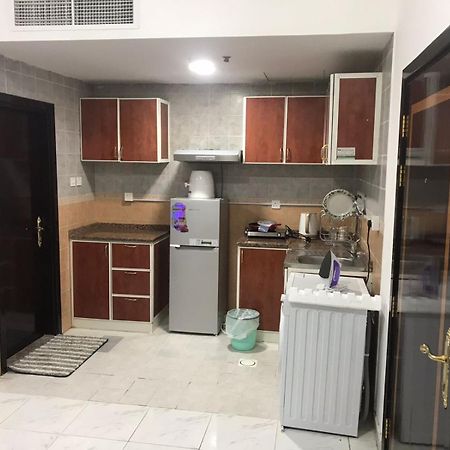 Apartment In Ajman,Furnished Studio ภายนอก รูปภาพ