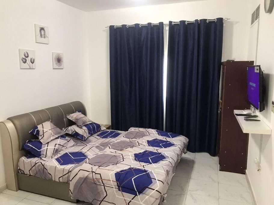 Apartment In Ajman,Furnished Studio ภายนอก รูปภาพ